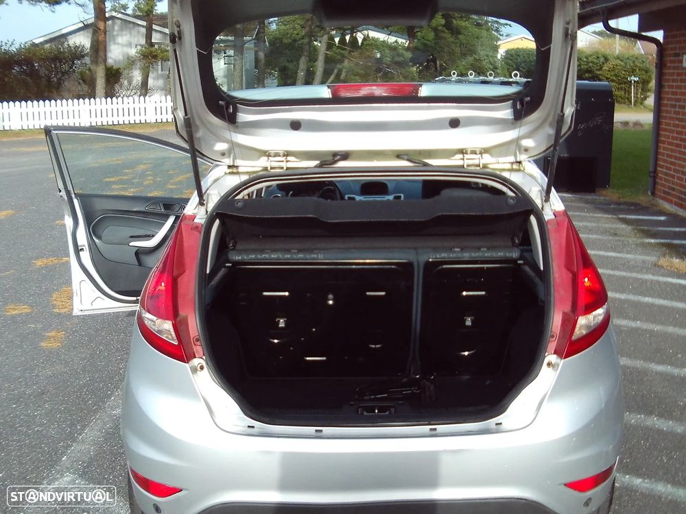 Ford Fiesta 1.4 TDCI Titanium - 4
