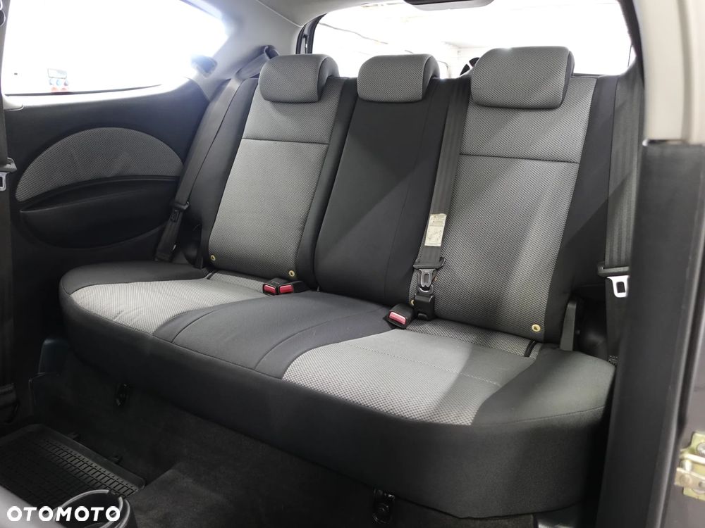 Chevrolet Aveo 1.2 - 23