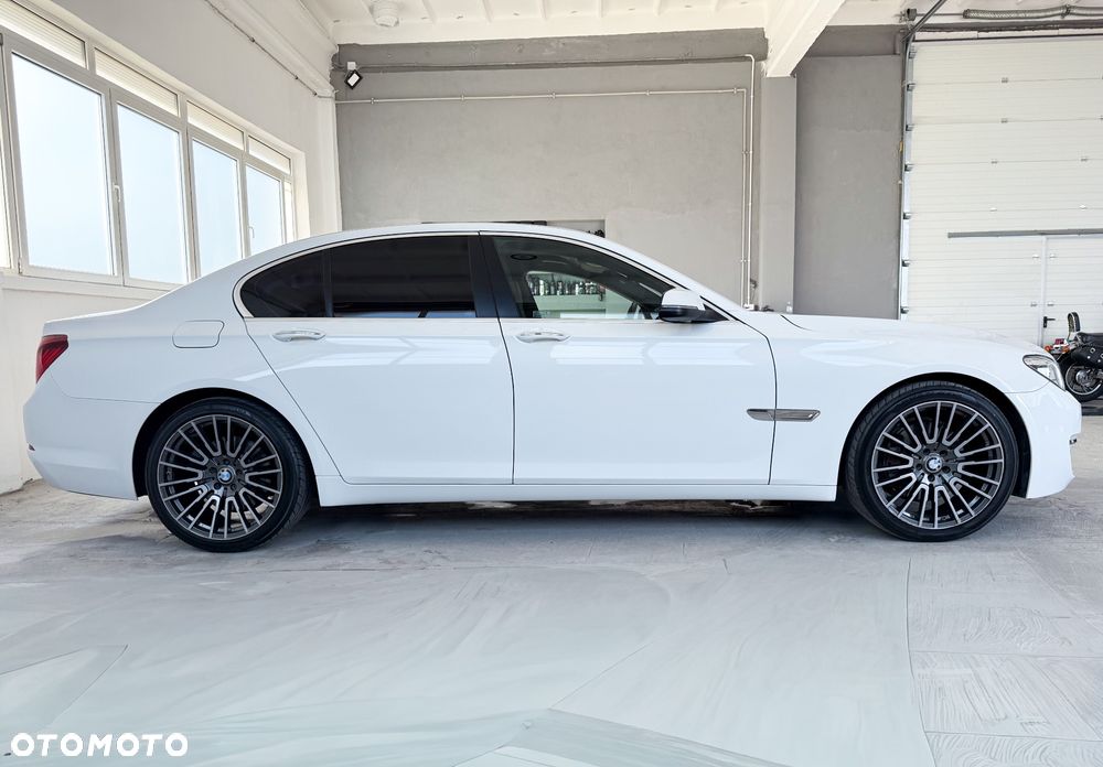 BMW Seria 7 730d - 11