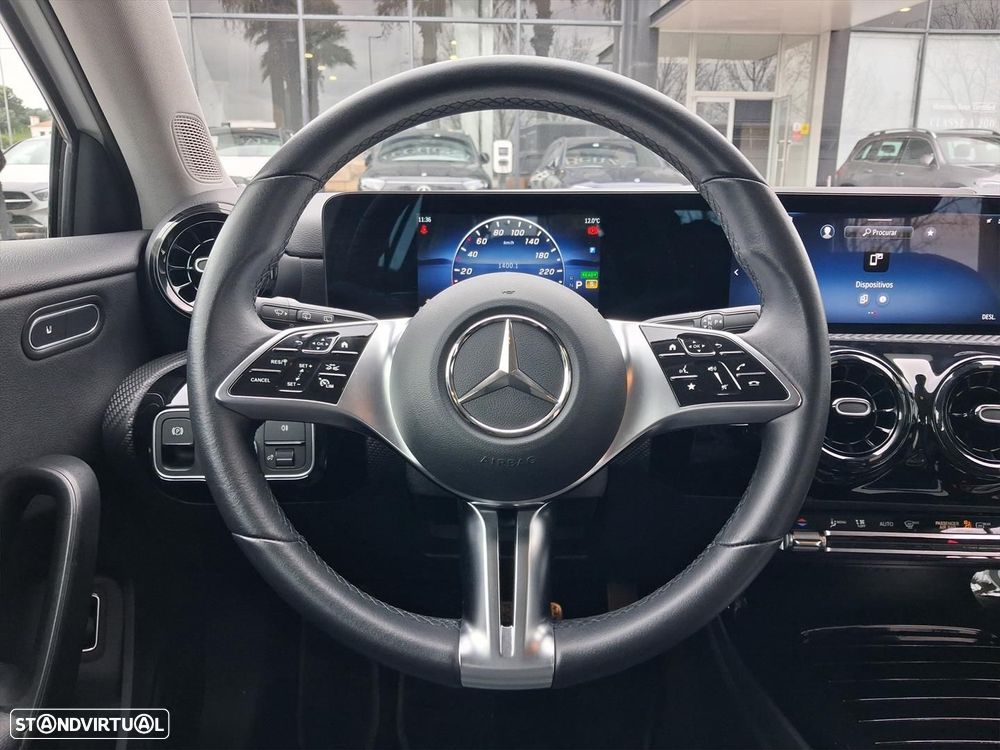 Mercedes-Benz A 250 - 20