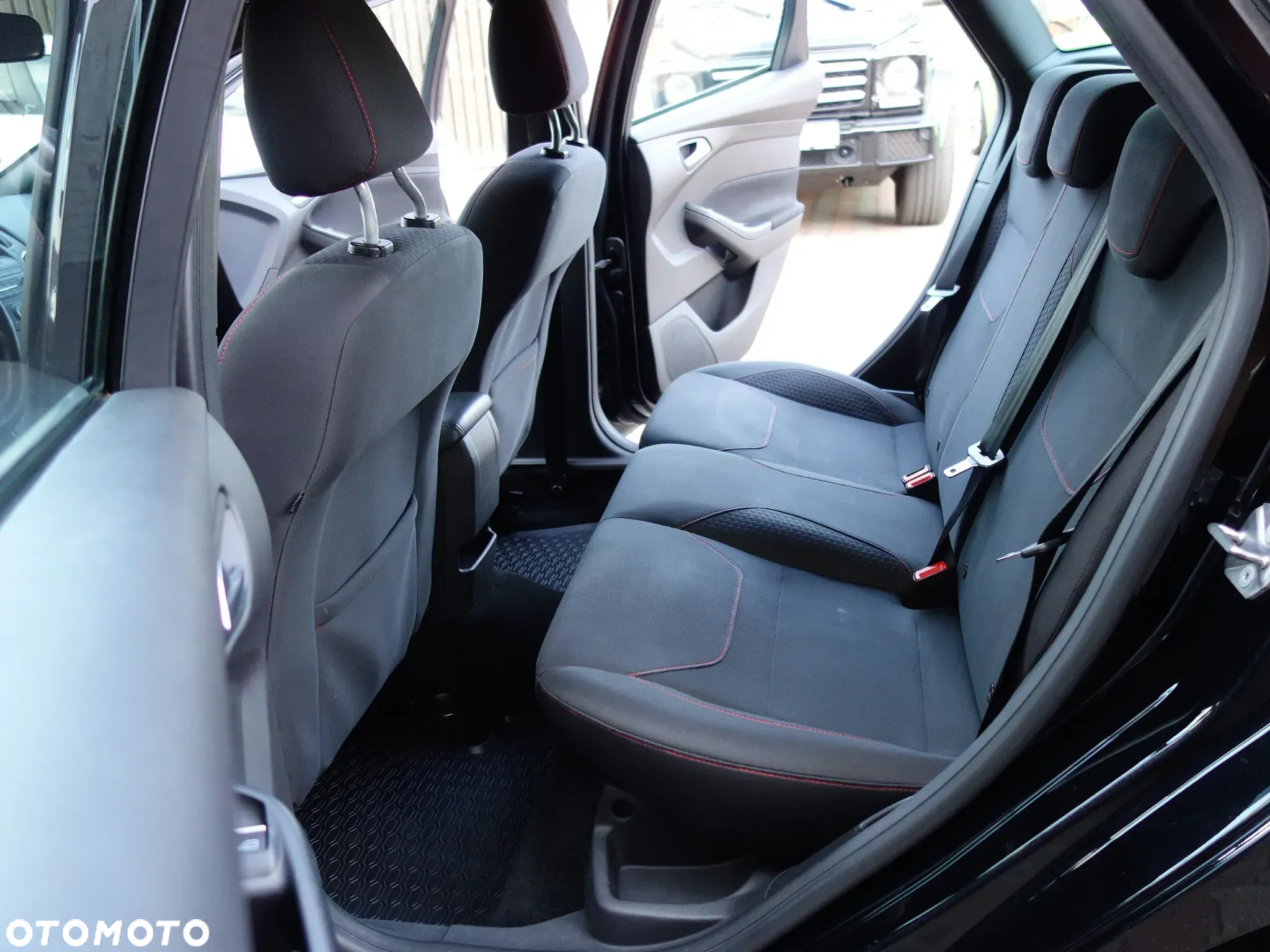 Ford Focus 2.0 TDCi ST-Line ASS - 24