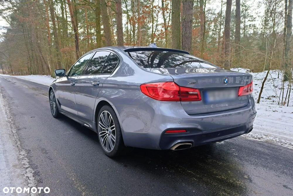 BMW Seria 5 540d xDrive - 13