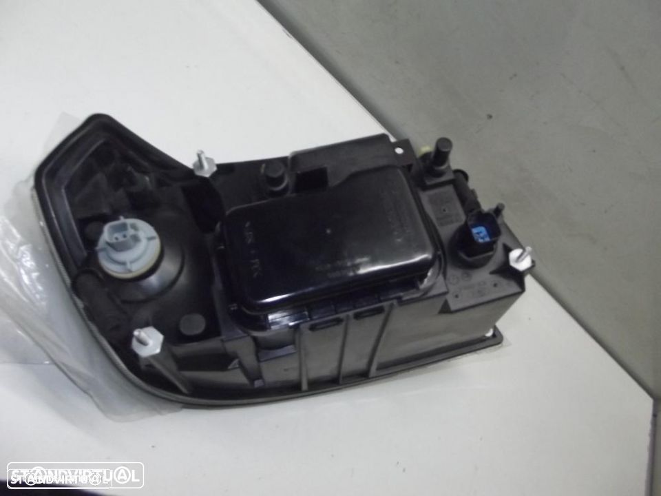 Ford Transit de 2000 farol frontal - 3