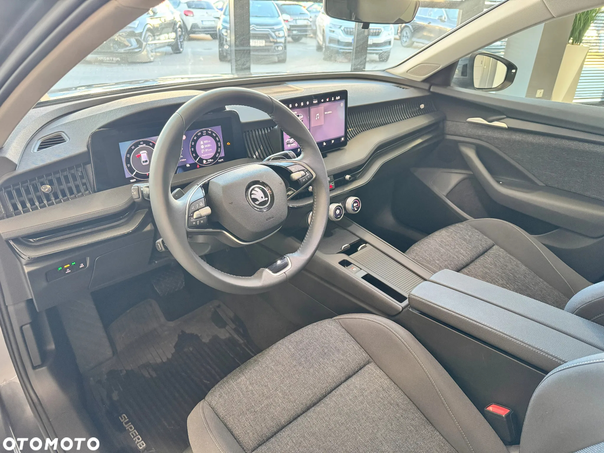 Skoda Superb 2.0 TDI SCR Essence DSG - 22