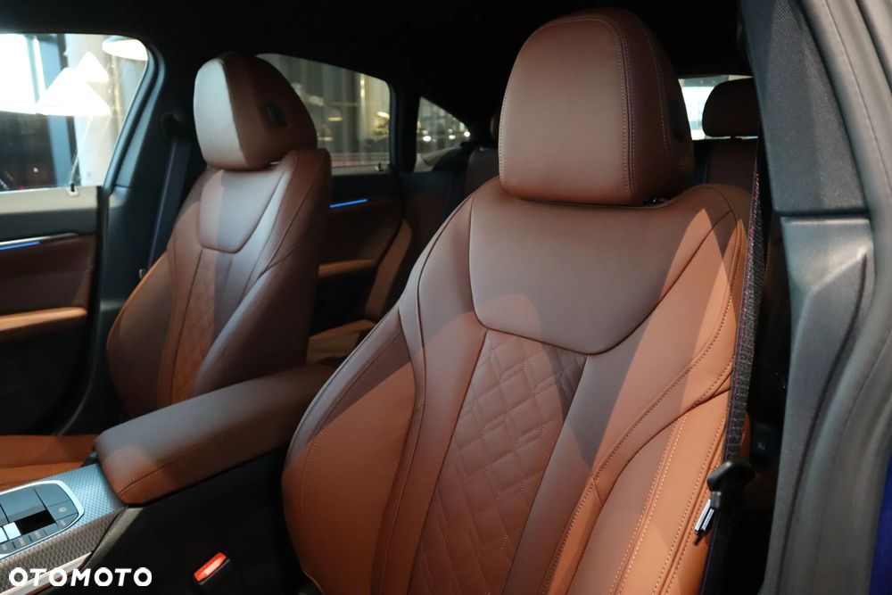 BMW i4 83.9kWh M50 xDrive - 24