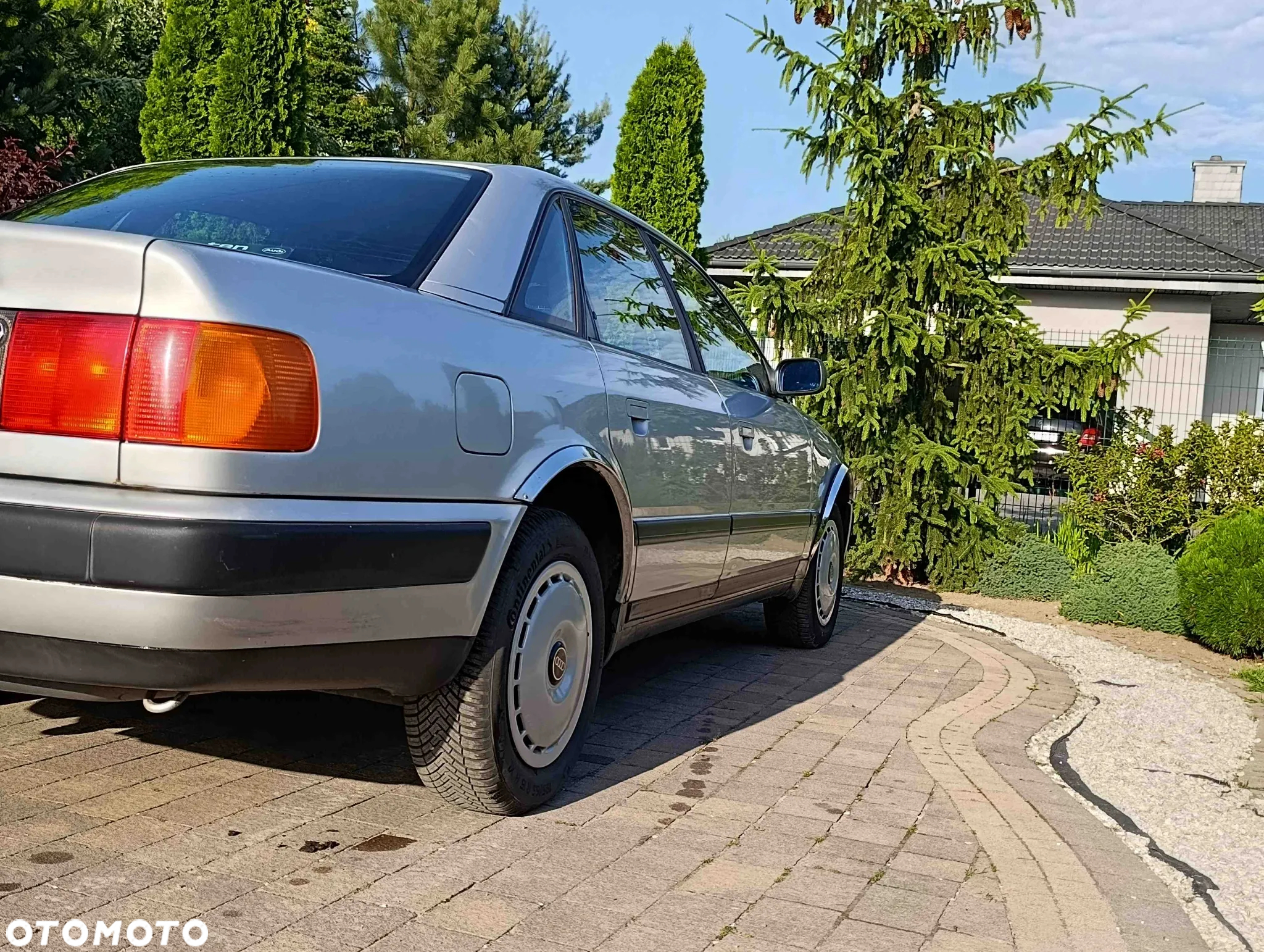 Audi 100 2.0 E - 11