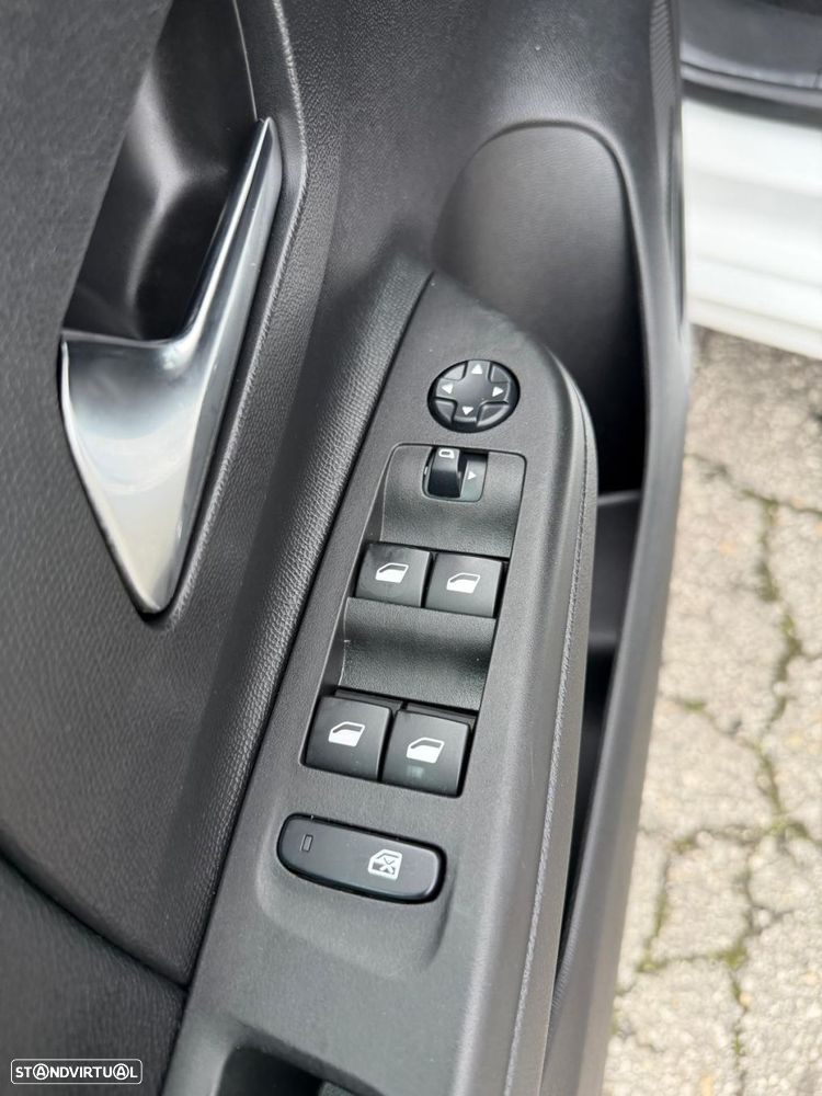 Opel Corsa 1.5 D Elegance - 17