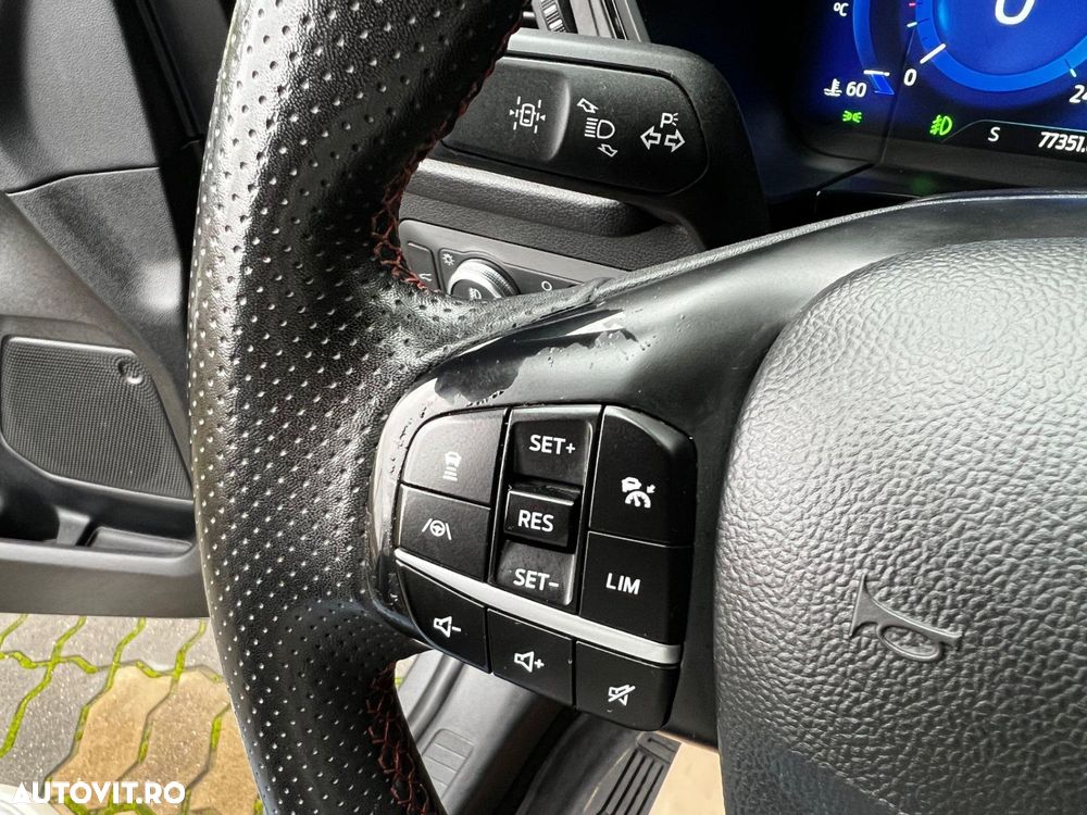 Ford Kuga 2.5 Duratec FHEV FWD ST Line - 23