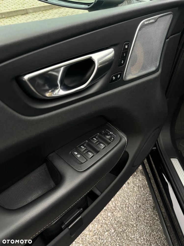 Volvo XC 60 B5 D AWD Geartronic Inscription - 10