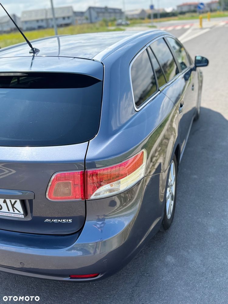 Toyota Avensis 2.2 D-4D Automatik Edition - 11