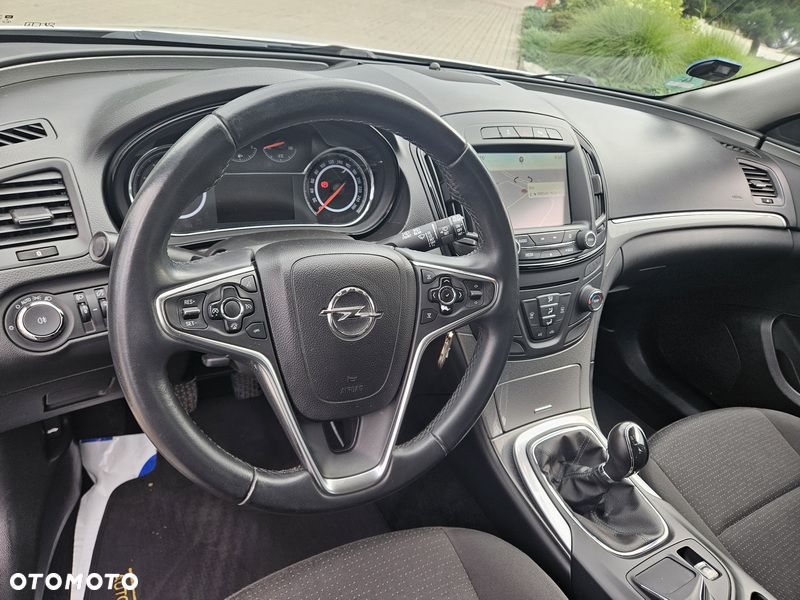 Opel Insignia - 11