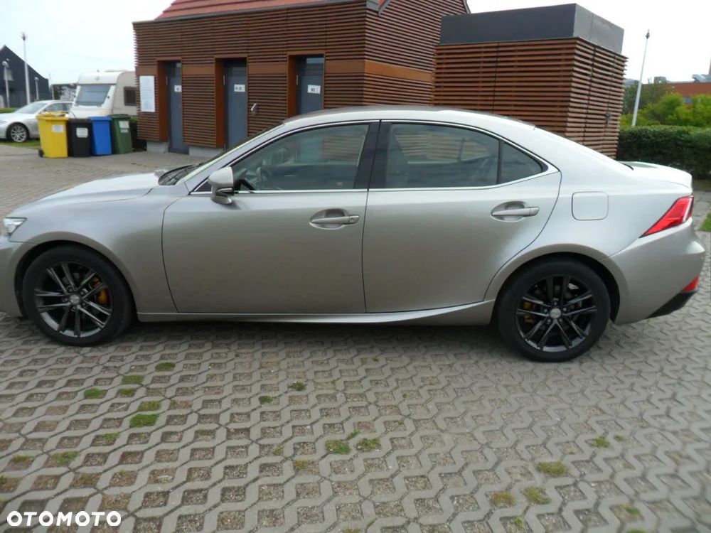 Lexus IS 250 Comfort - 8