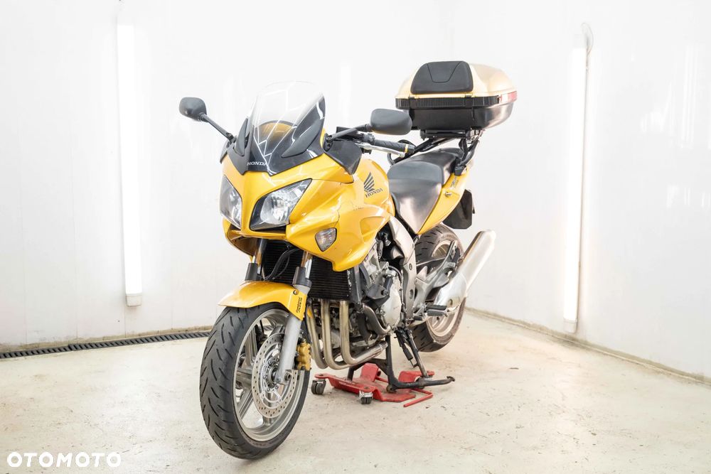 Honda CBF - 2