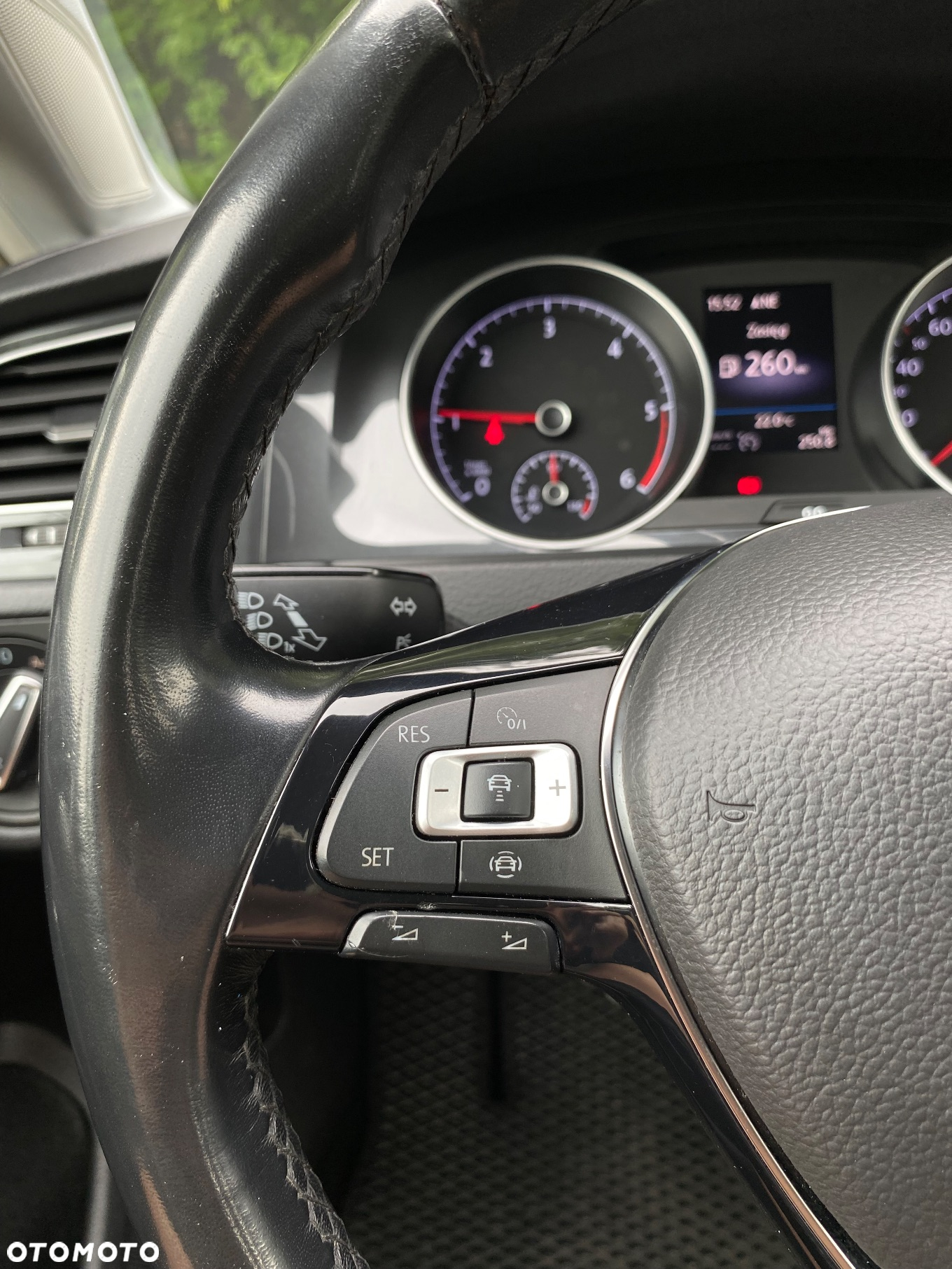 Volkswagen Golf VII 1.6 TDI BMT Comfortline - 34