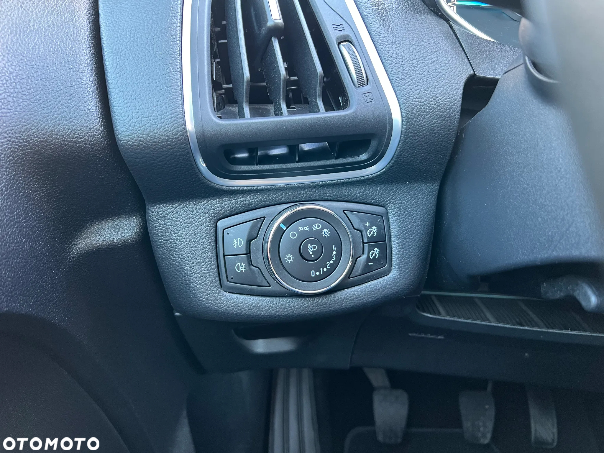 Ford B-MAX 1.0 EcoBoost Titanium - 20