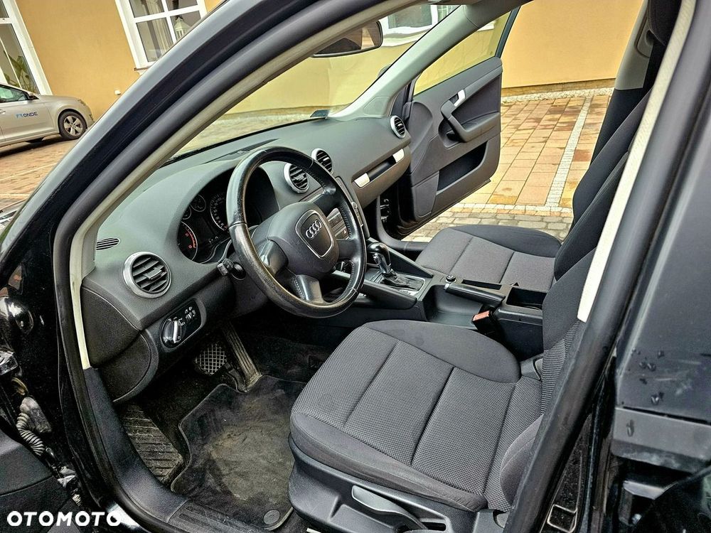 Audi A3 Sportback - 8