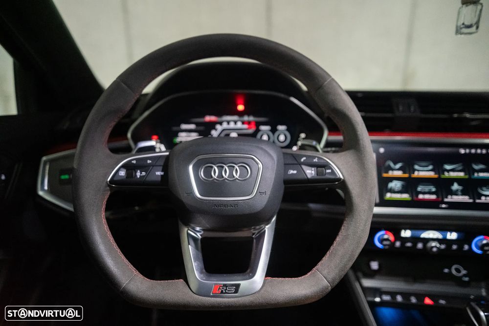 Audi RS Q3 TFSI quattro S tronic - 19