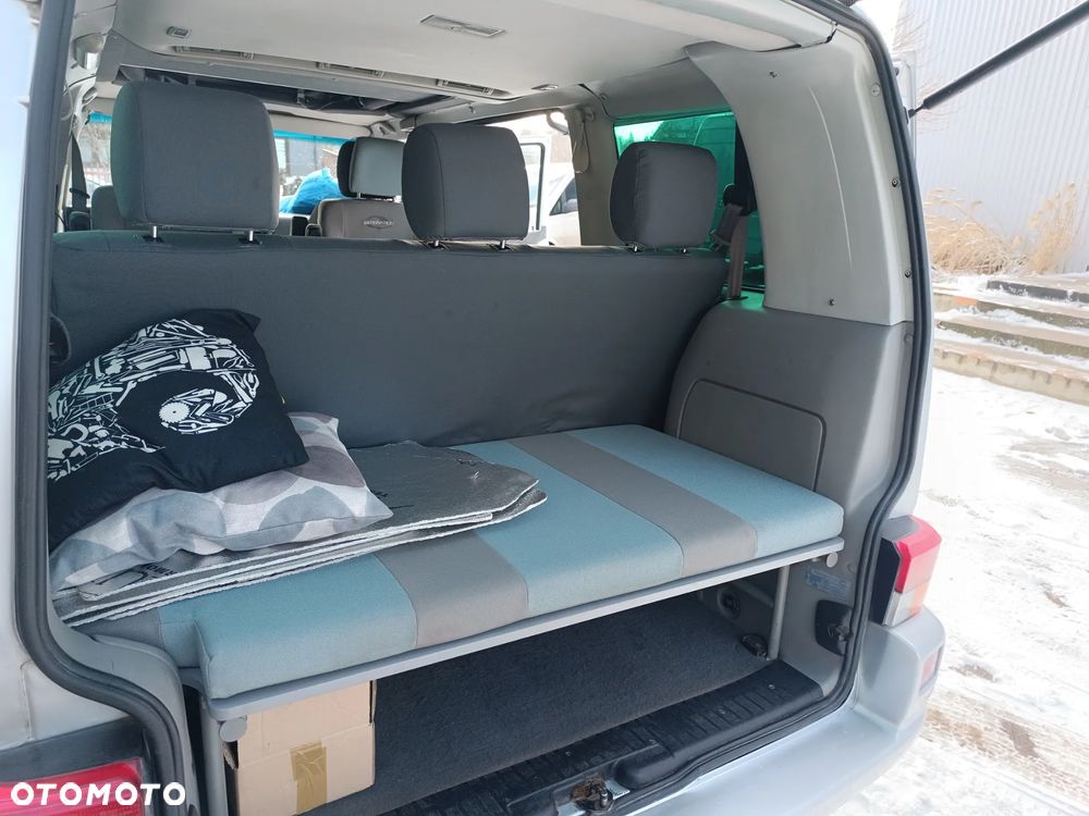 Volkswagen Multivan - 9