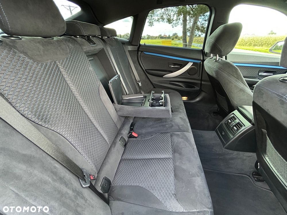 BMW Seria 3 318d M Sport - 23