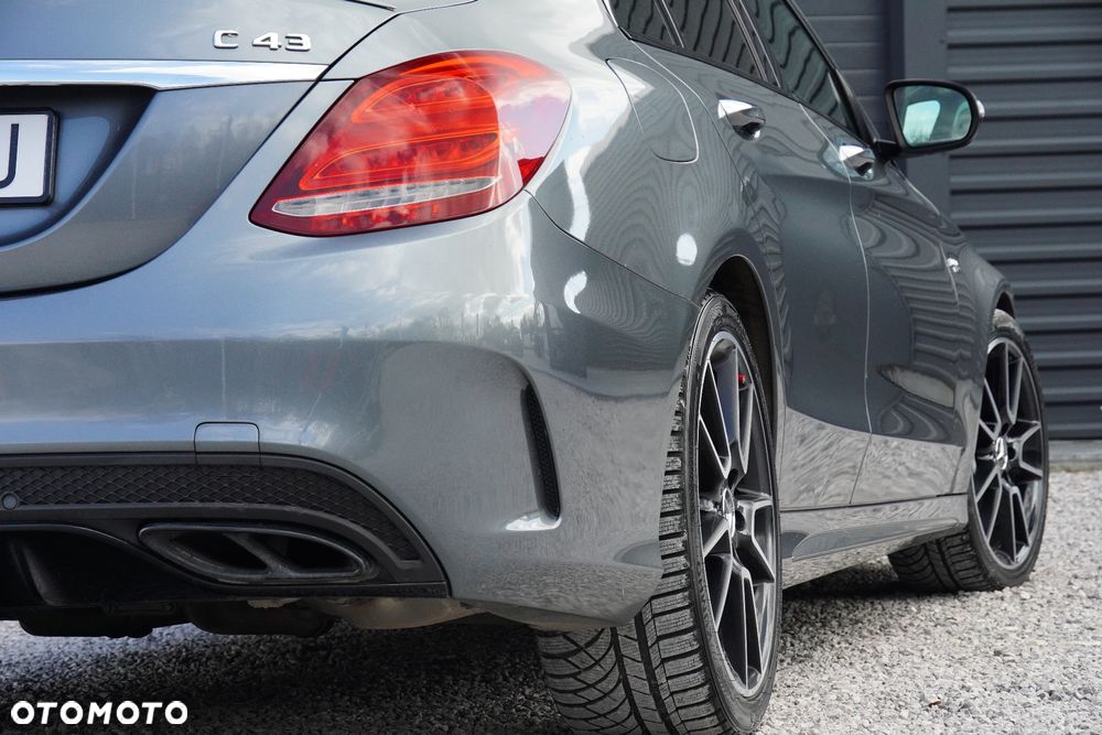 Mercedes-Benz Klasa C AMG 43 4Matic 9G-TRONIC - 10