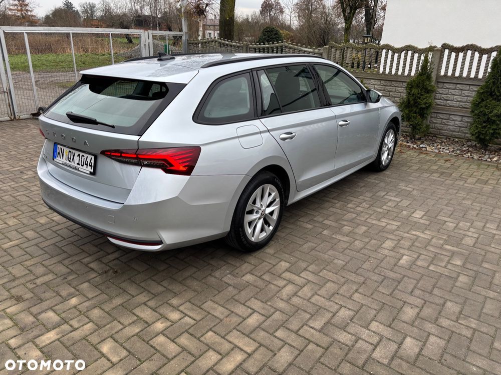 Skoda Octavia 2.0 TDI DSG Ambition - 6