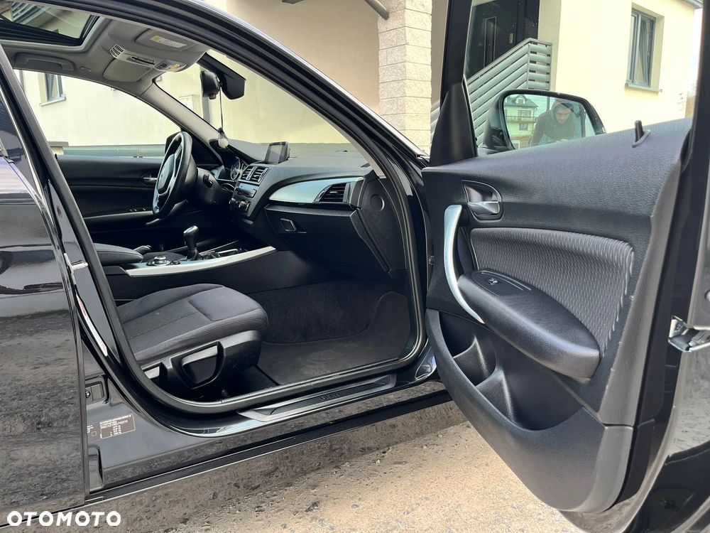 BMW Seria 1 118i - 33