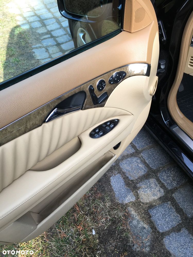 Mercedes-Benz Klasa E 320 CDI 4-Matic Avantgarde - 28