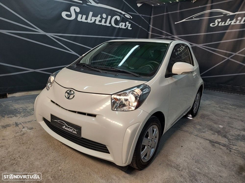 Toyota iQ 1.0 VVT-i Essential+AC - 1