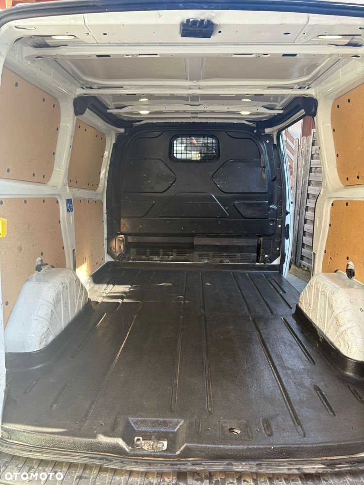 Ford Transit Custom - 14