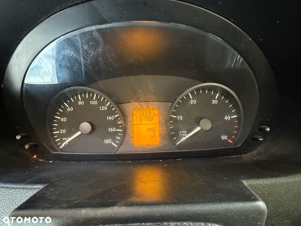 Mercedes-Benz Sprinter - 6