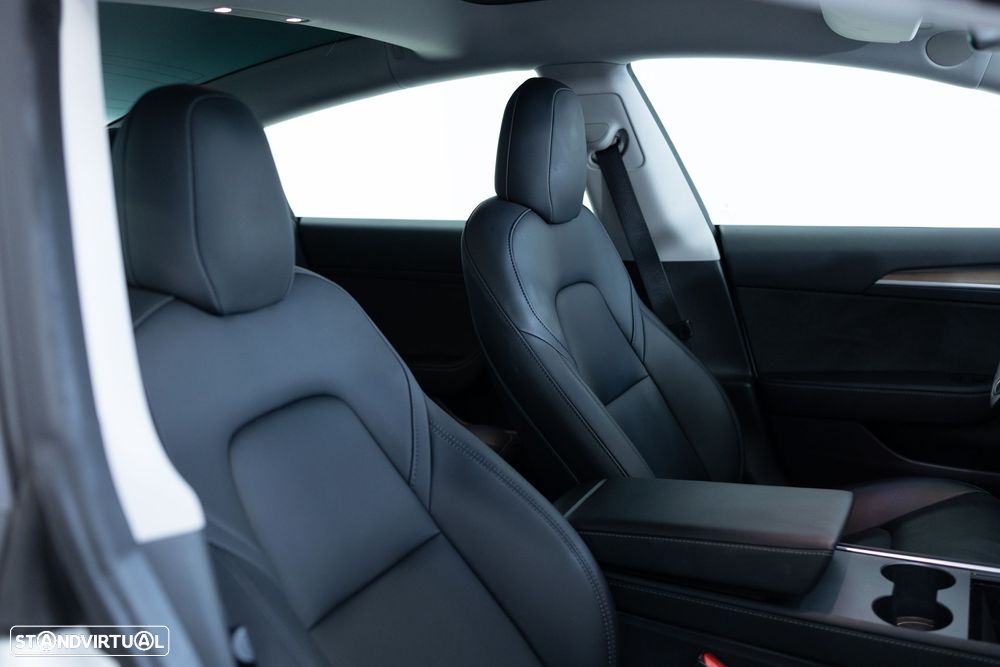 Tesla Model 3 Long-Range Dual Motor AWD - 24