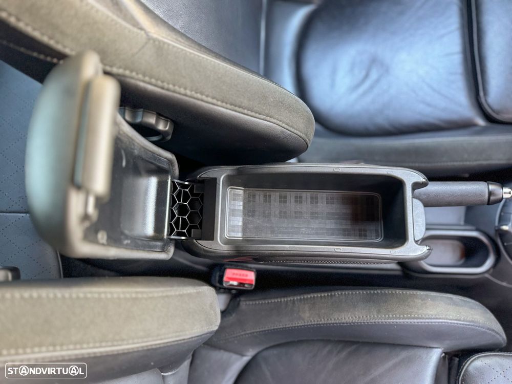 MINI 3 Portas John Cooper Works Auto Desportiva - 30