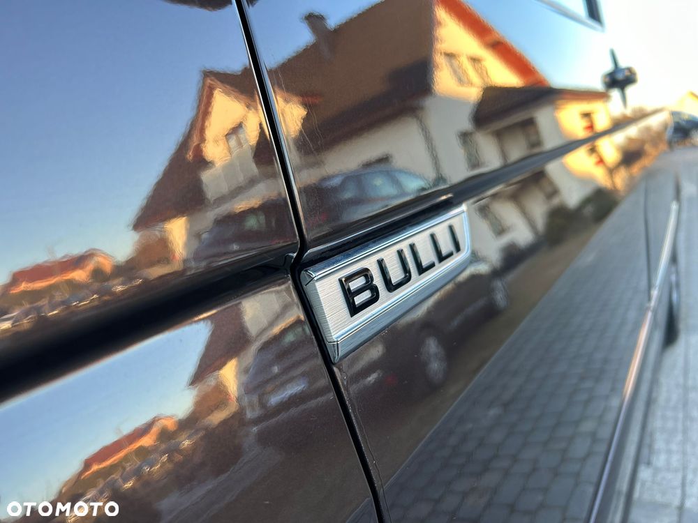 Volkswagen Caravelle - 8