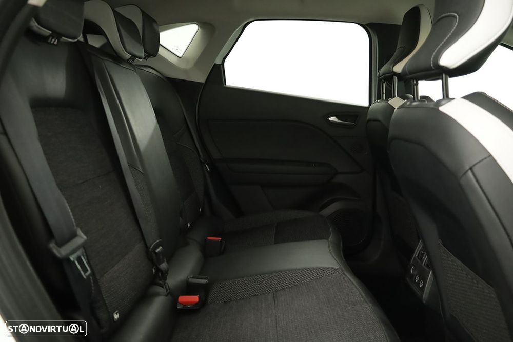 Renault Captur 1.0 TCe Techno Bi-Fuel - 24