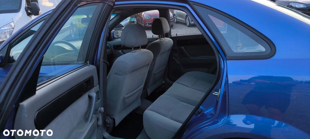 Chevrolet Nubira - 18