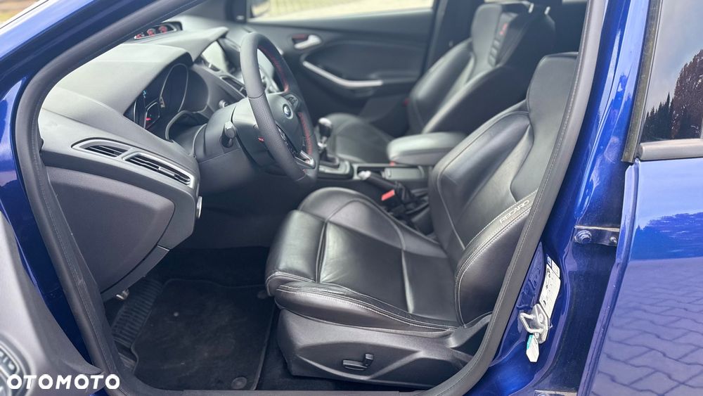 Ford Focus 2.0 EcoBoost ST mit Leder-Exclusiv-Paket - 26