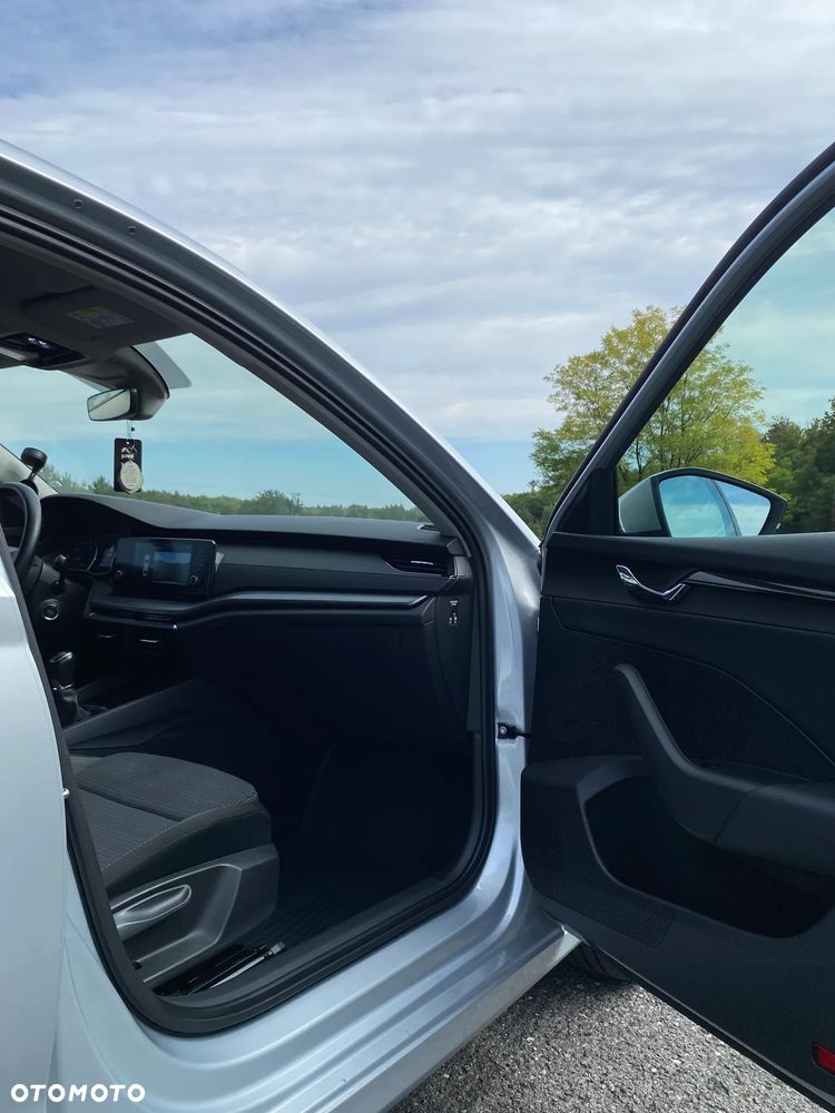 Skoda Octavia 1.5 TSI ACT Ambition - 8