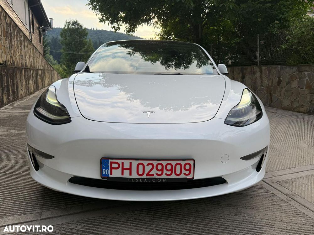 Tesla Model 3 Performance - 5