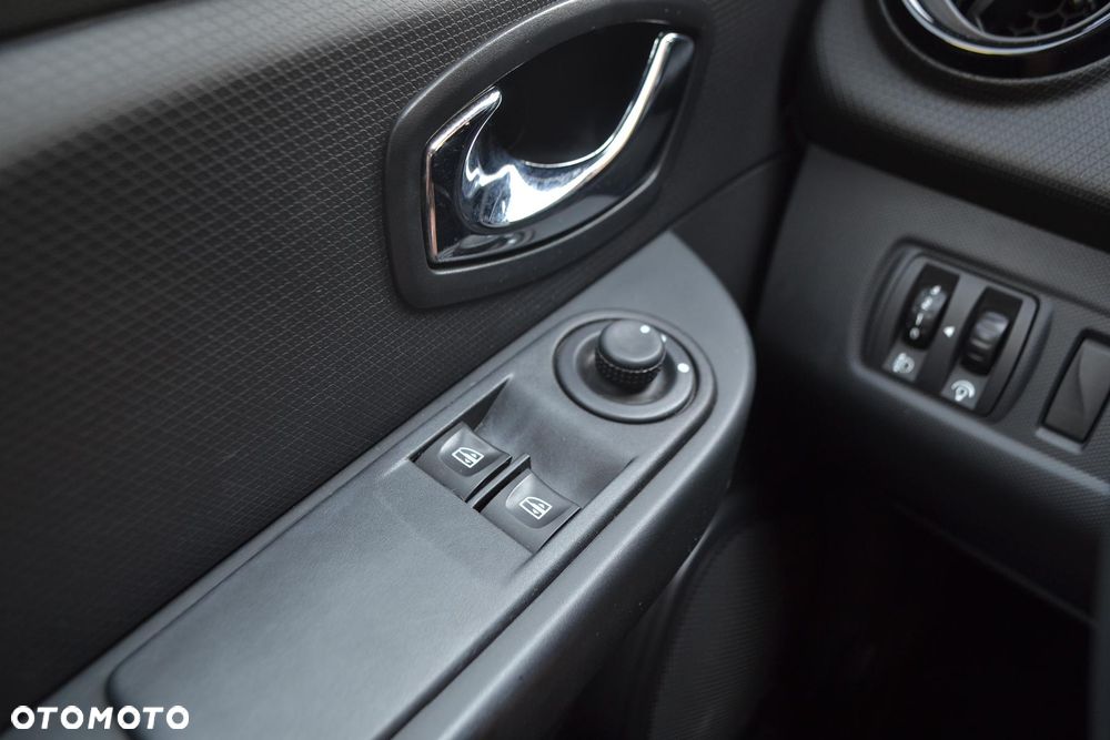 Renault Clio 0.9 Energy TCe Limited EU6 - 9