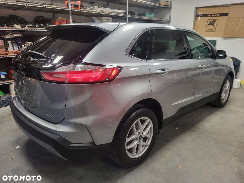 Ford Edge - 10