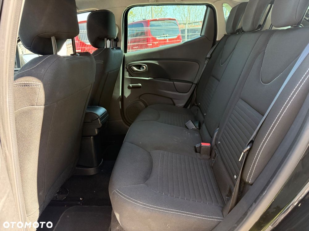 Renault Clio 1.2 16V Limited EU6 - 10