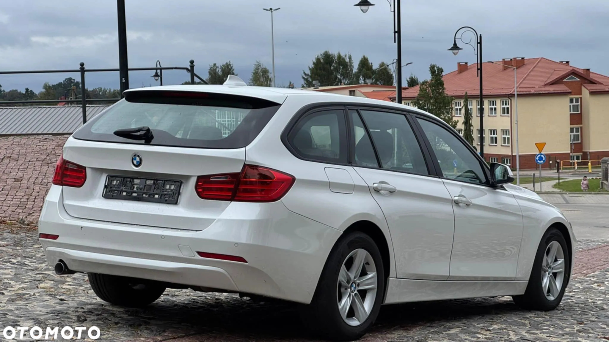 BMW Seria 3 316d - 21
