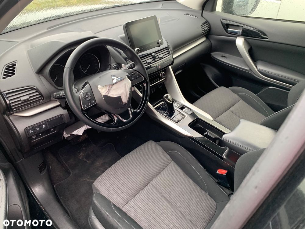 Mitsubishi Eclipse Cross - 6