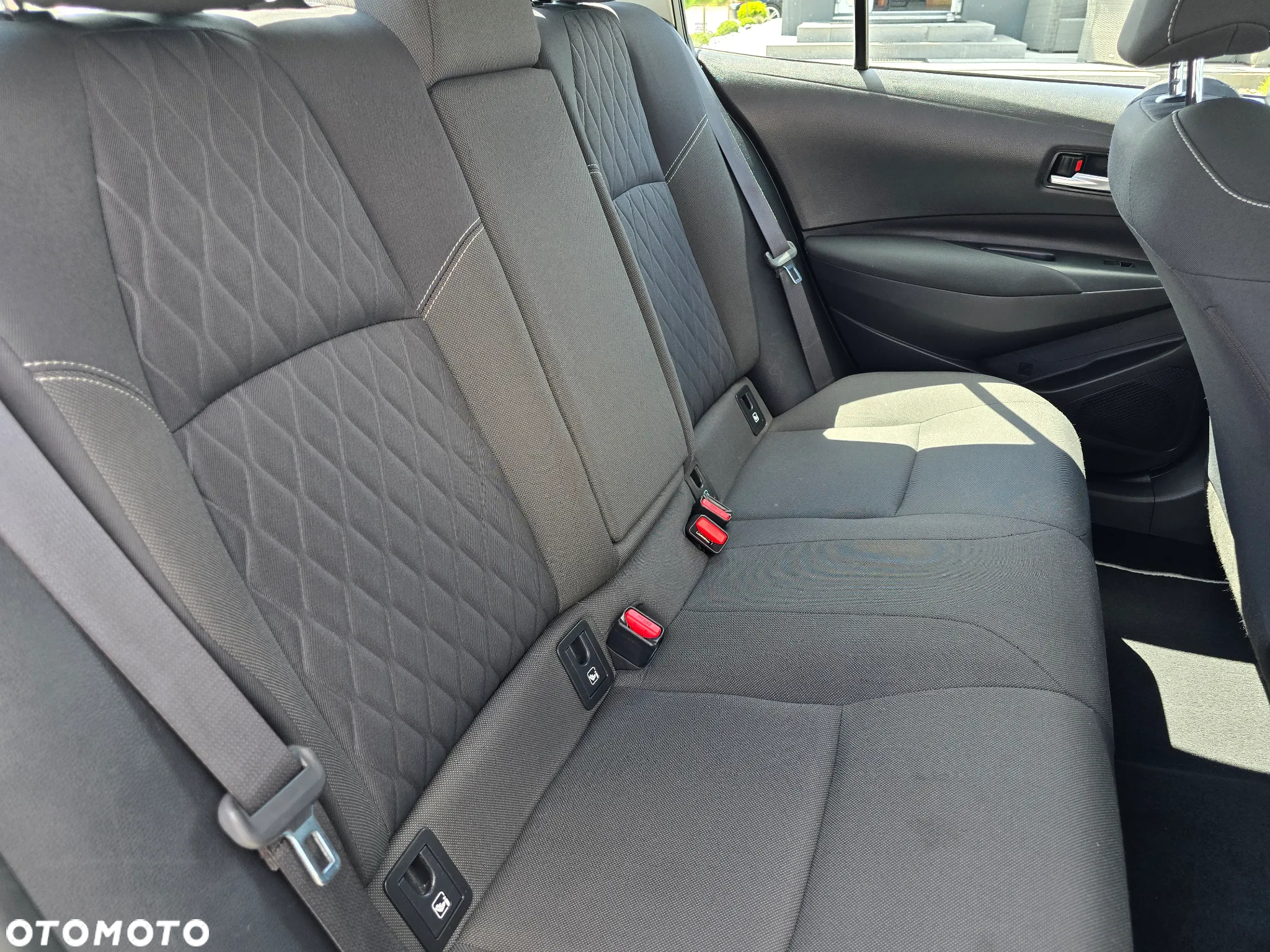 Toyota Corolla 1.8 Hybrid GPF Comfort - 22