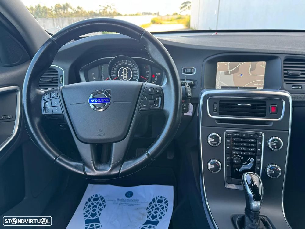 Volvo V60 1.6 D2 Drive Kinetic Powershift Start/Stop - 9