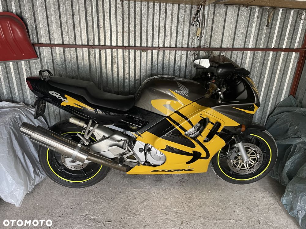 Honda CBR - 1