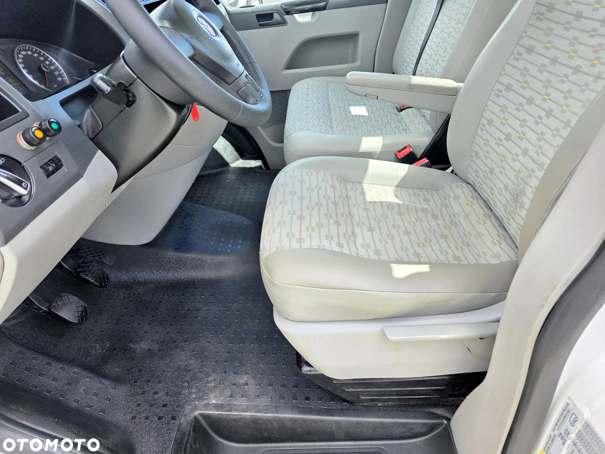 Volkswagen TRANSPORTER 2,0 TDI 140 KONNA SKRZYNIA 3M WEBASTO 247T/KM PRZEBIEGU GWARANCJA - 11