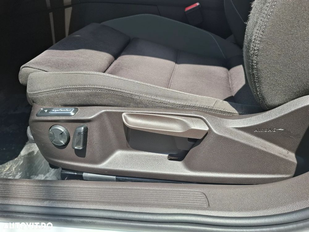Volkswagen Passat 2.0 TDI Trendline - 10