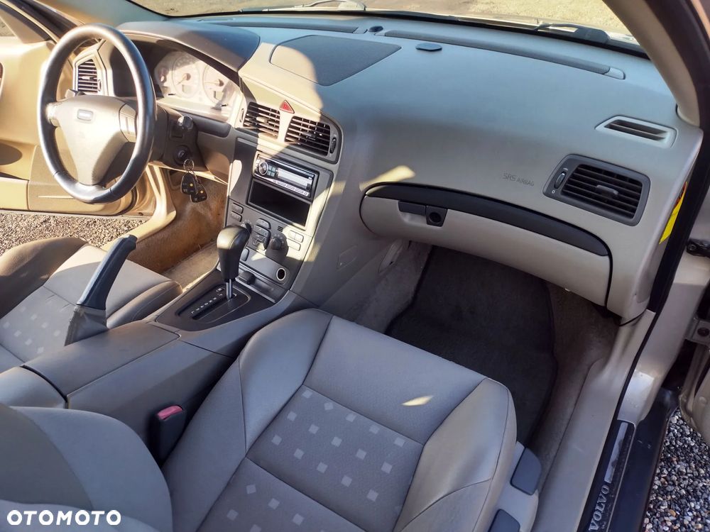 Volvo S60 2.4 Kinetic - 34