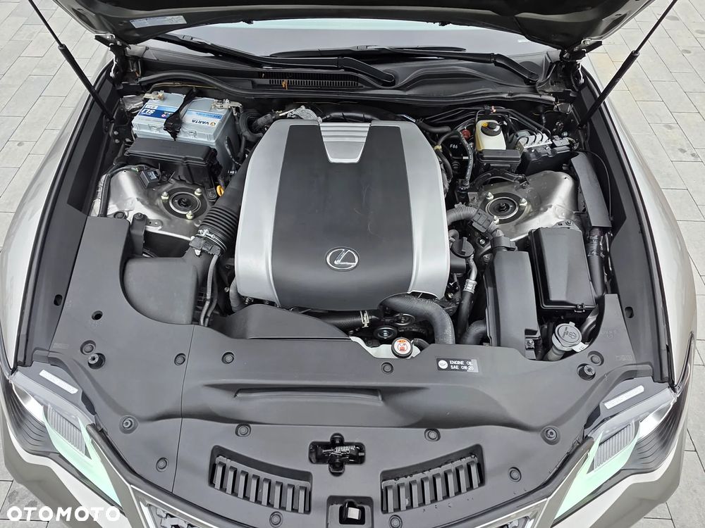 Lexus RC - 38